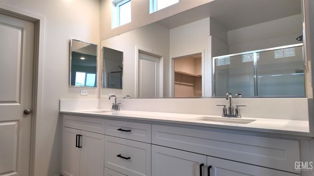 8417 Estes Park Street, Bakersfield, CA 93314