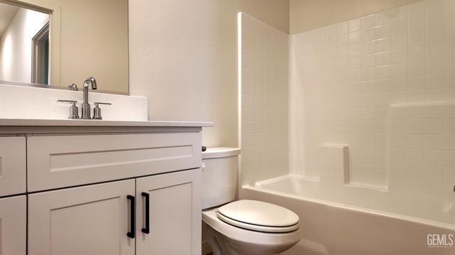 8417 Estes Park Street, Bakersfield, CA 93314