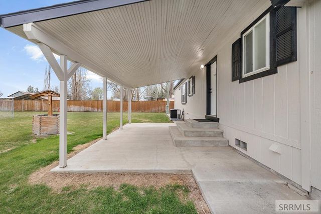 159 N 360 W, Blackfoot, ID 83221