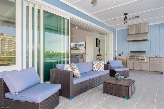 8425 Lagoon RD, Fort Myers Beach, FL 33931