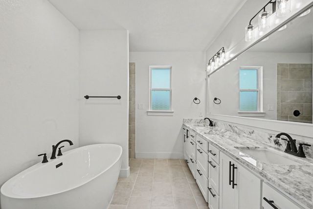 606 Central Road, Weatherford, TX 76088