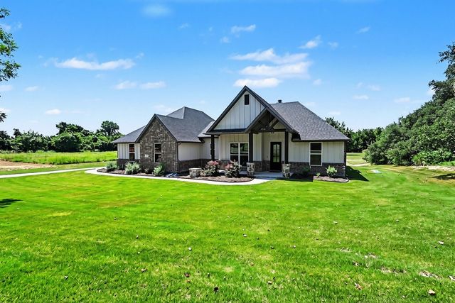 606 Central Road, Weatherford, TX 76088