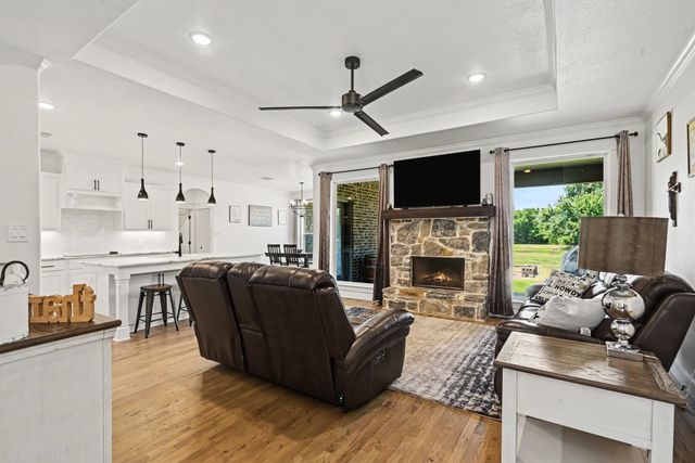 606 Central Road, Weatherford, TX 76088