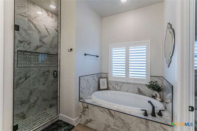 111 Lago Viento Lane, Belton, TX 76513