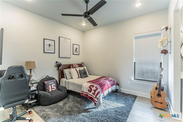 111 Lago Viento Lane, Belton, TX 76513