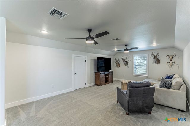 111 Lago Viento Lane, Belton, TX 76513