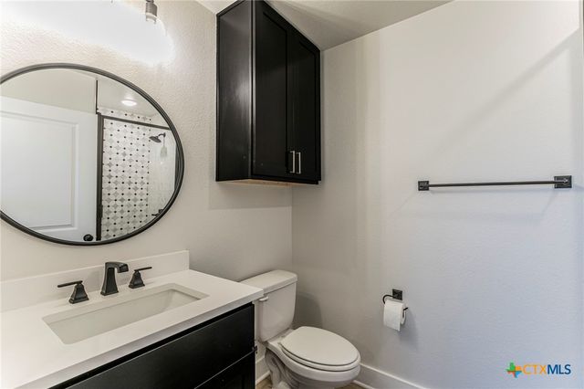 111 Lago Viento Lane, Belton, TX 76513