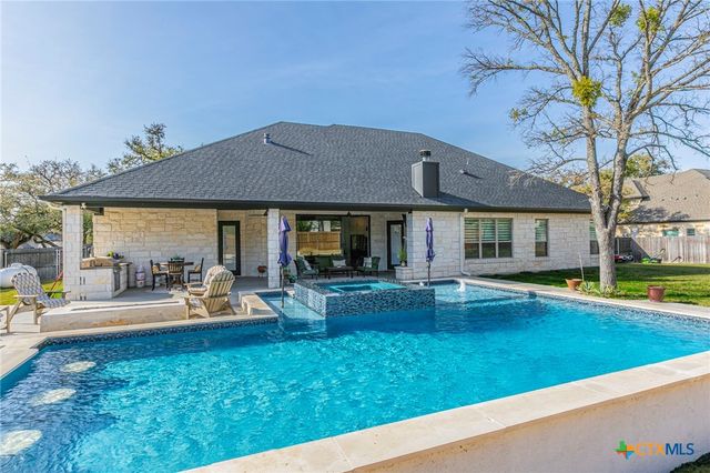 111 Lago Viento Lane, Belton, TX 76513