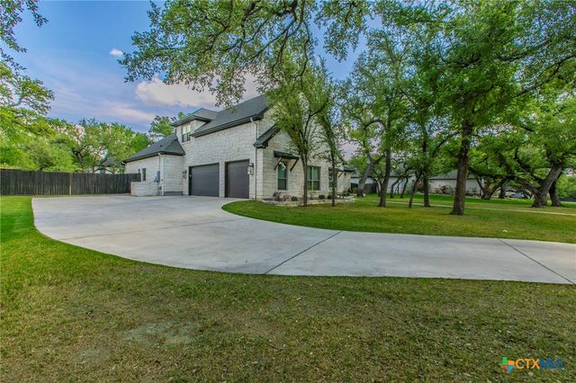 111 Lago Viento Lane, Belton, TX 76513