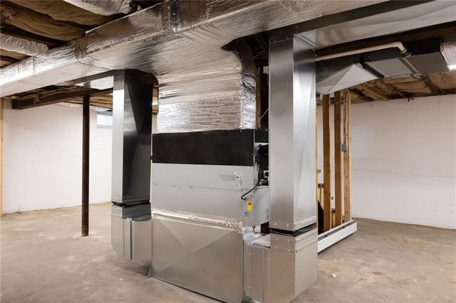 1824 Mineral Spring Avenue, North Providence, RI 02904