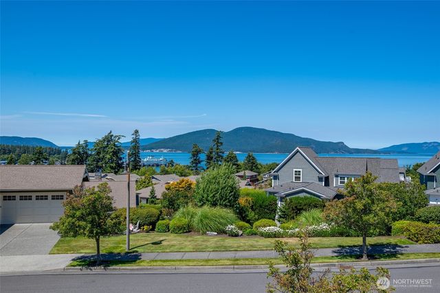 4815 Portalis Way, Anacortes, WA 98221