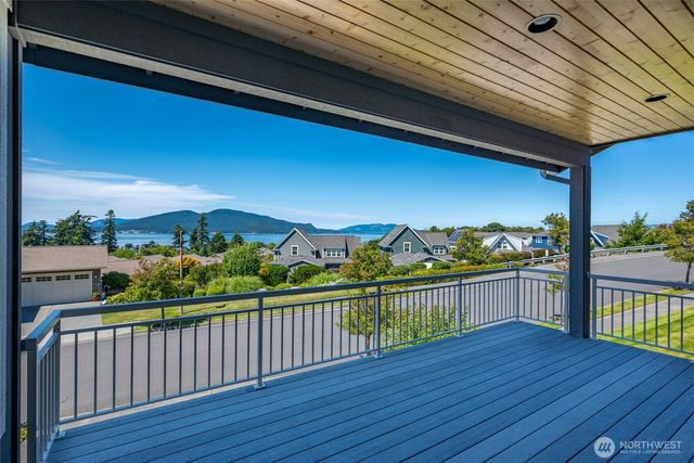 4815 Portalis Way, Anacortes, WA 98221