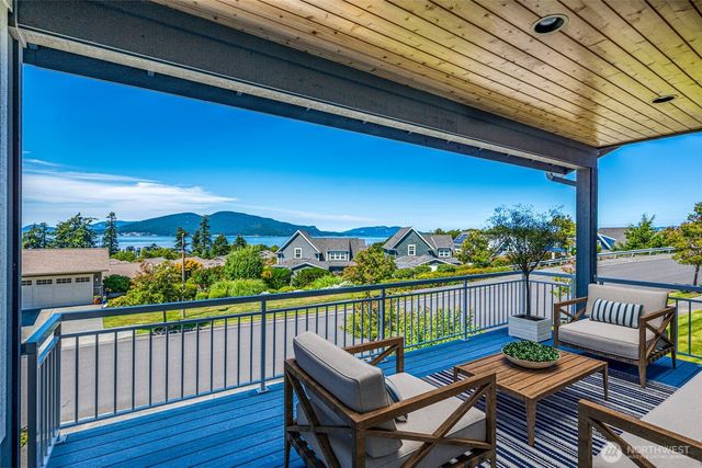 4815 Portalis Way, Anacortes, WA 98221