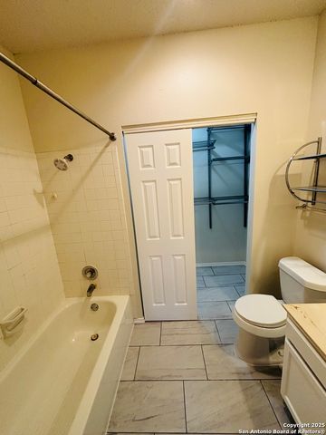 3415 Ridge Smoke, San Antonio, TX 78247