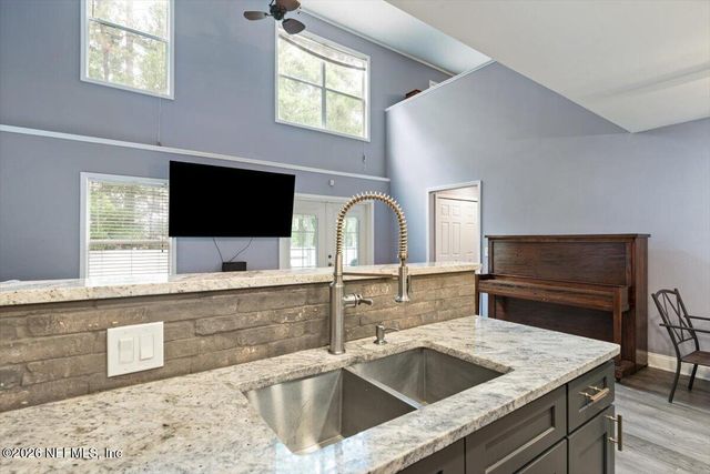 11967 CHESTER CREEK Road, Jacksonville, FL 32218