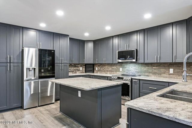 11967 CHESTER CREEK Road, Jacksonville, FL 32218