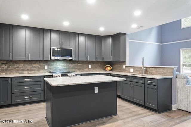 11967 CHESTER CREEK Road, Jacksonville, FL 32218