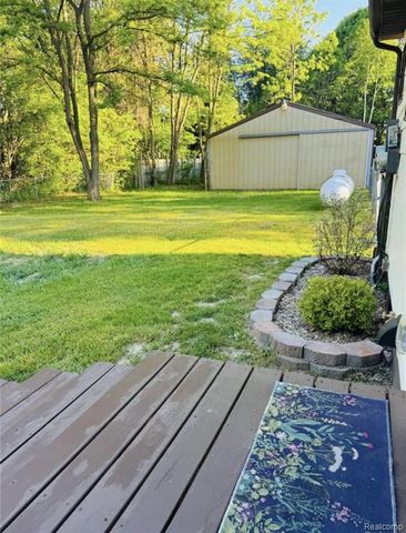 5215 Schlaud Road, North Branch, MI 48461