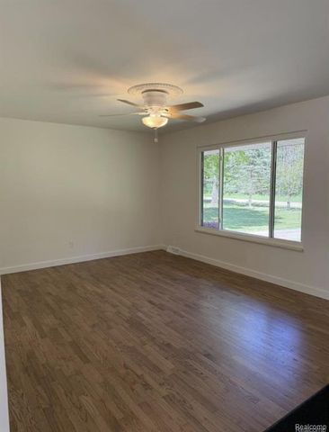 5215 Schlaud Road, North Branch, MI 48461