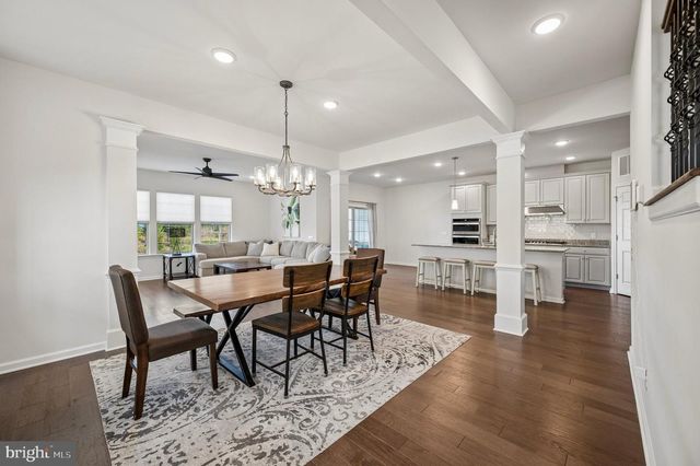 405 SANCTUARY CT, North Wales, PA 19454