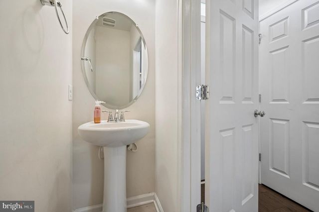 405 SANCTUARY CT, North Wales, PA 19454