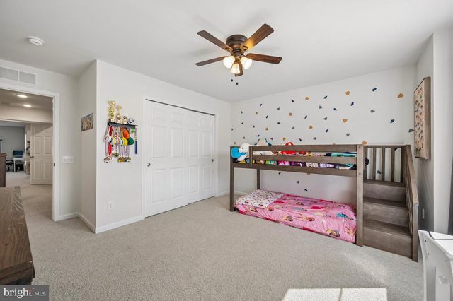 405 SANCTUARY CT, North Wales, PA 19454