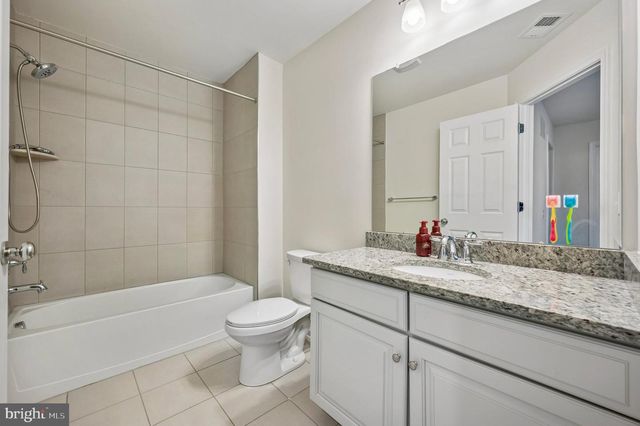 405 SANCTUARY CT, North Wales, PA 19454