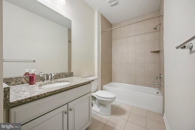 405 SANCTUARY CT, North Wales, PA 19454