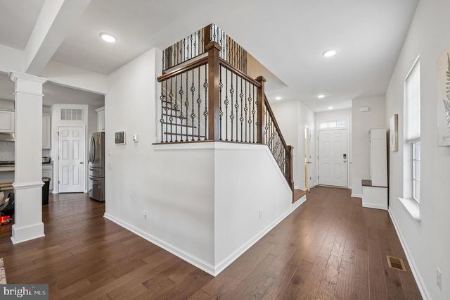 405 SANCTUARY CT, North Wales, PA 19454