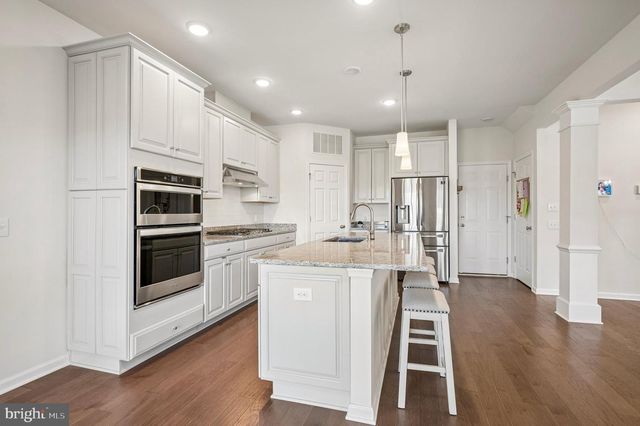 405 SANCTUARY CT, North Wales, PA 19454