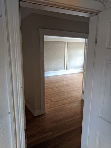 1691 Commonwealth Ave 12, Boston, MA 02135