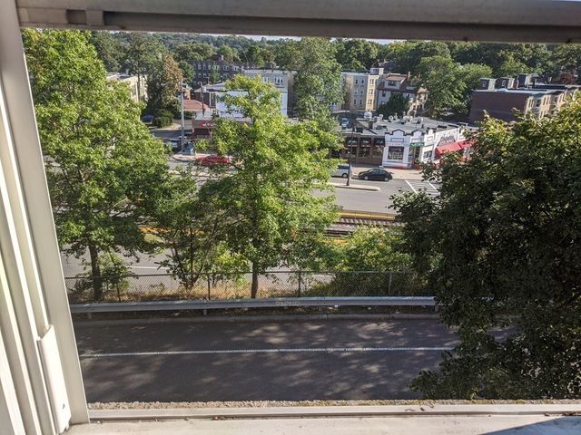 1691 Commonwealth Ave 12, Boston, MA 02135