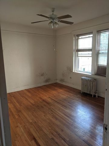 1691 Commonwealth Ave 12, Boston, MA 02135