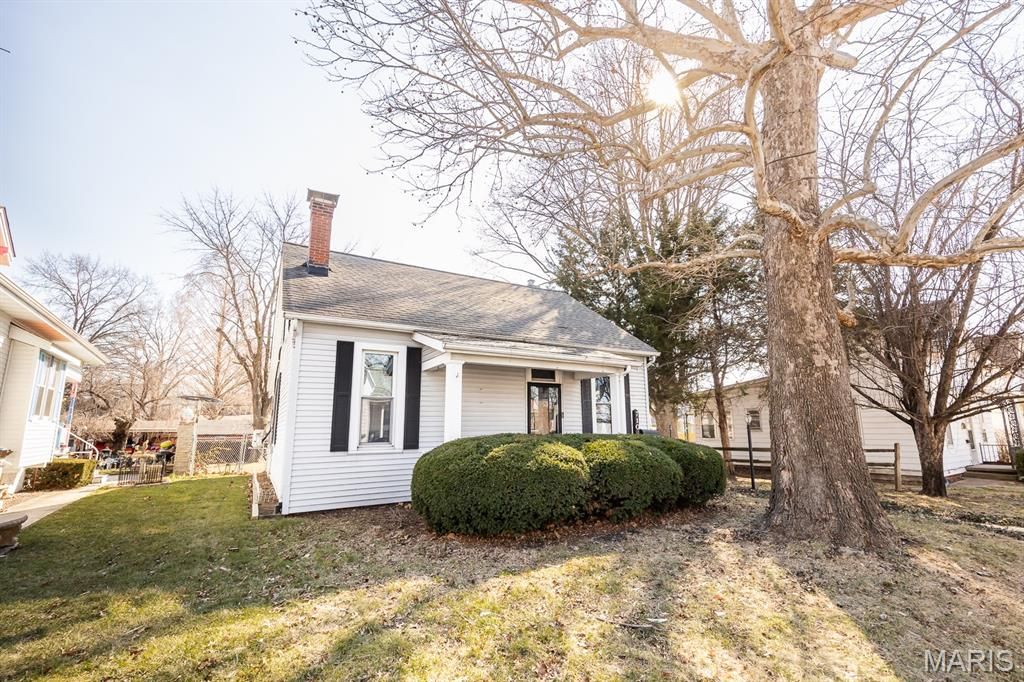 710 Lebanon Avenue, Belleville, IL 62221