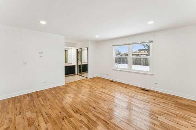 514 Revere Avenue, Westmont, IL 60559