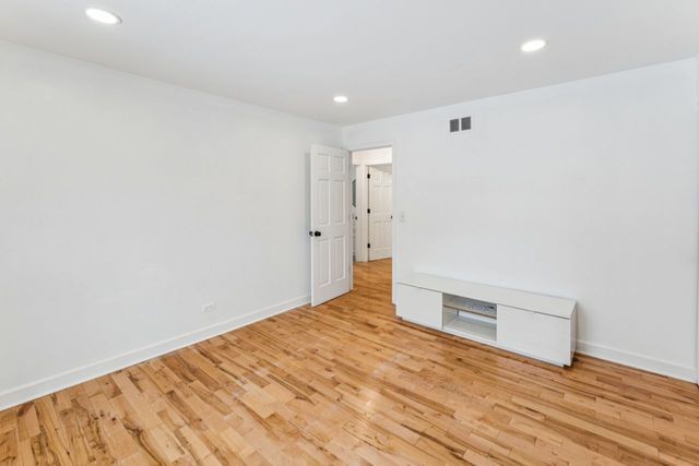 514 Revere Avenue, Westmont, IL 60559