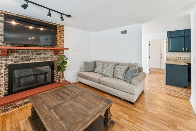 514 Revere Avenue, Westmont, IL 60559