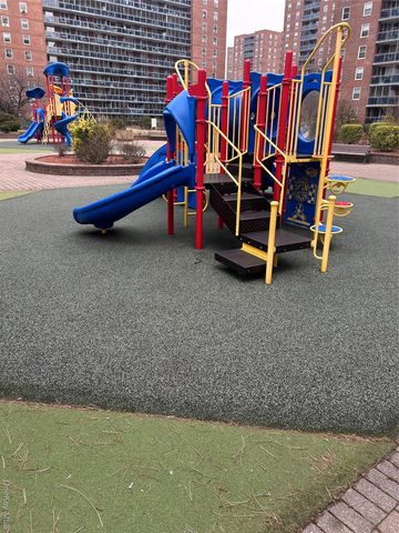 97-07 63rd Road 2K, Rego Park, NY 11374