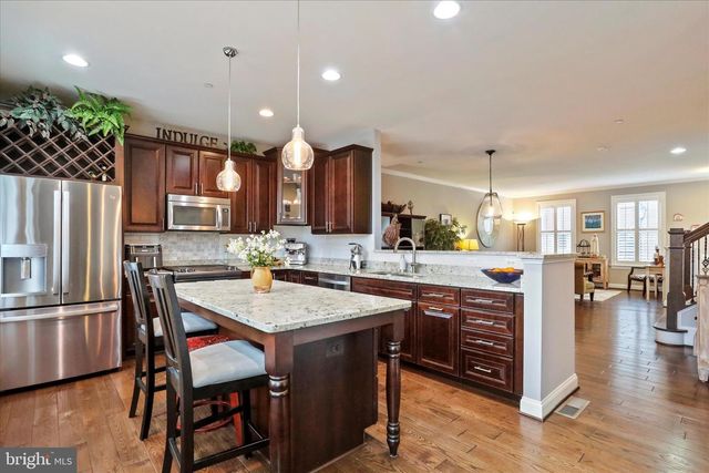 20 MAXWELL SQ, Frederick, MD 21701