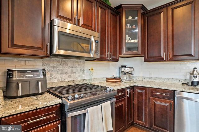 20 MAXWELL SQ, Frederick, MD 21701