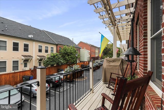 20 MAXWELL SQ, Frederick, MD 21701