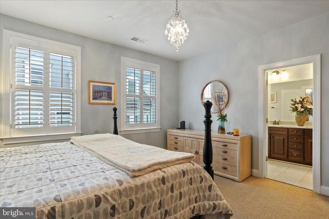 20 MAXWELL SQ, Frederick, MD 21701