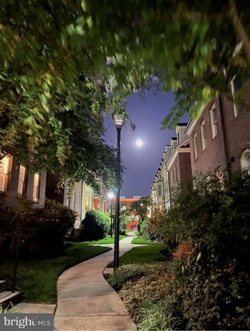 20 MAXWELL SQ, Frederick, MD 21701