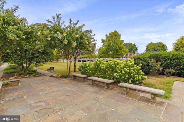 20 MAXWELL SQ, Frederick, MD 21701