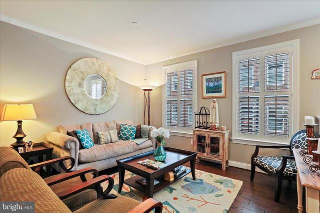 20 MAXWELL SQ, Frederick, MD 21701