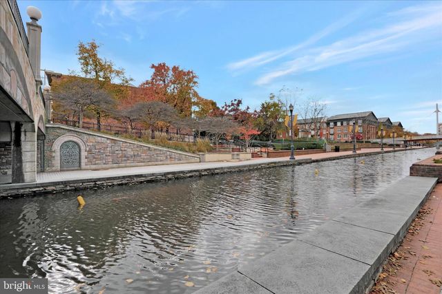 20 MAXWELL SQ, Frederick, MD 21701