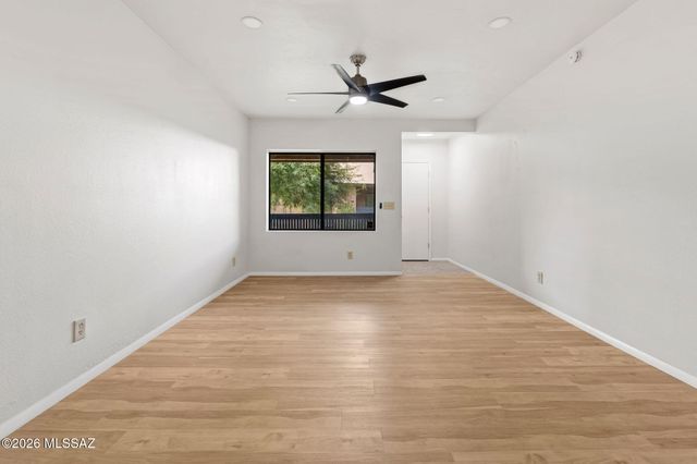 8080 E Speedway Blvd Unit 112, Tucson, AZ 85710