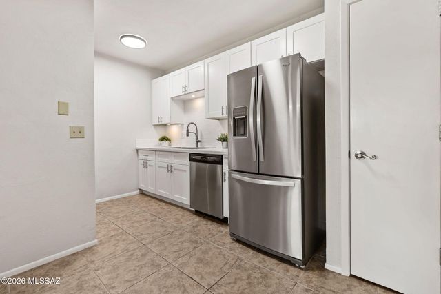 8080 E Speedway Blvd Unit 112, Tucson, AZ 85710