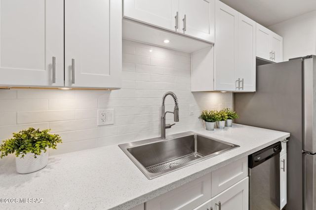 8080 E Speedway Blvd Unit 112, Tucson, AZ 85710