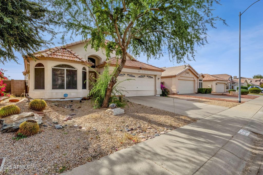 517 W AIRE LIBRE Avenue, Phoenix, AZ 85023